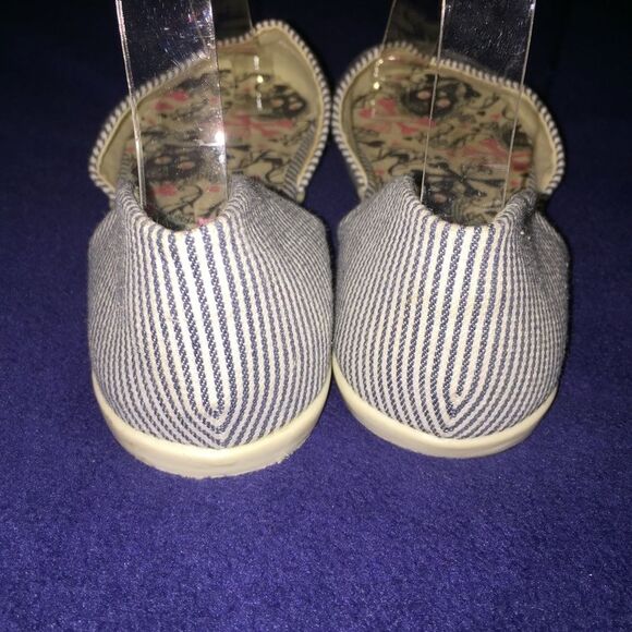 Rock & Candy by Zigi Munchie Flats Size 7 Striped Fabric Sneaker Blue White - Picture 10 of 10